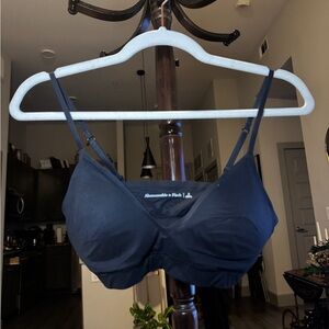 Abercrombie & Fitch Next to Naked Bra